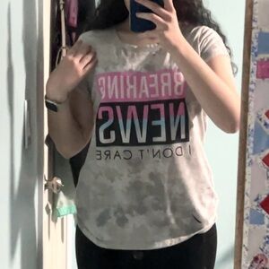 Sarcast t-shirt size medium